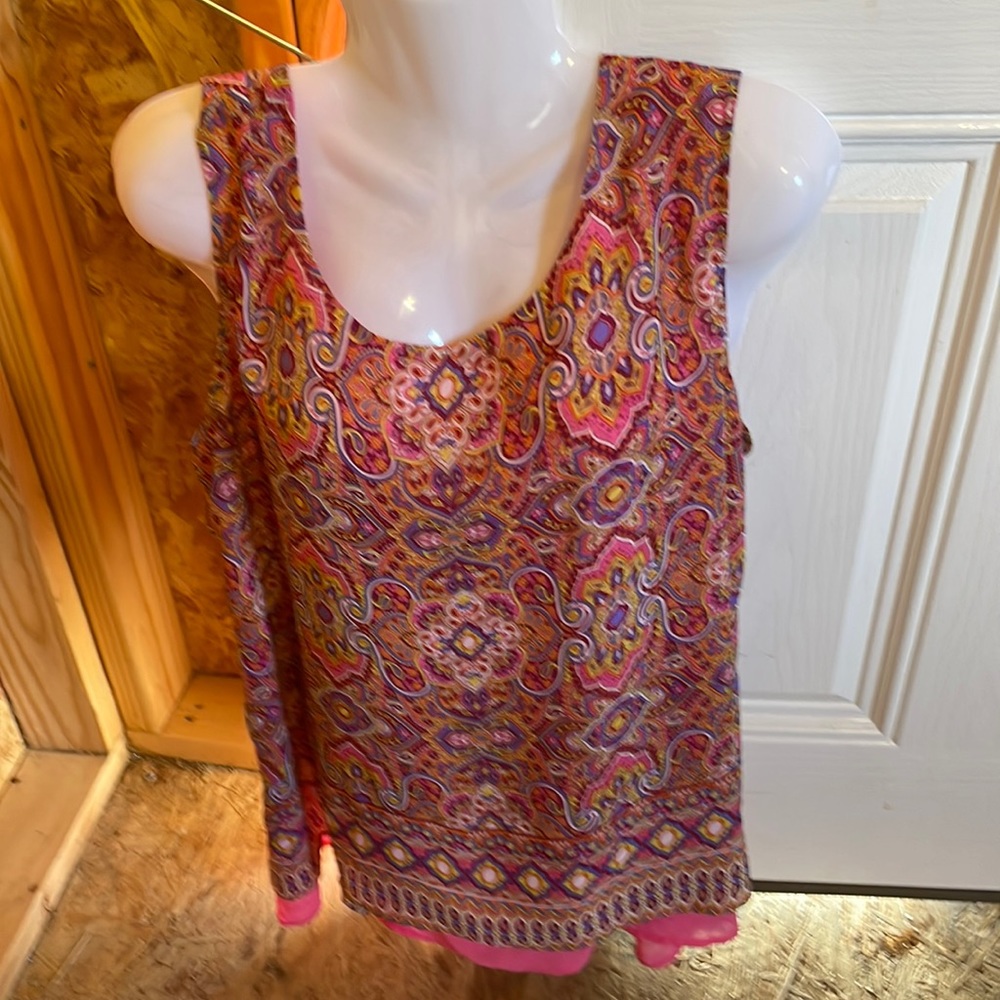 Size 1x summer blouse. Like new.